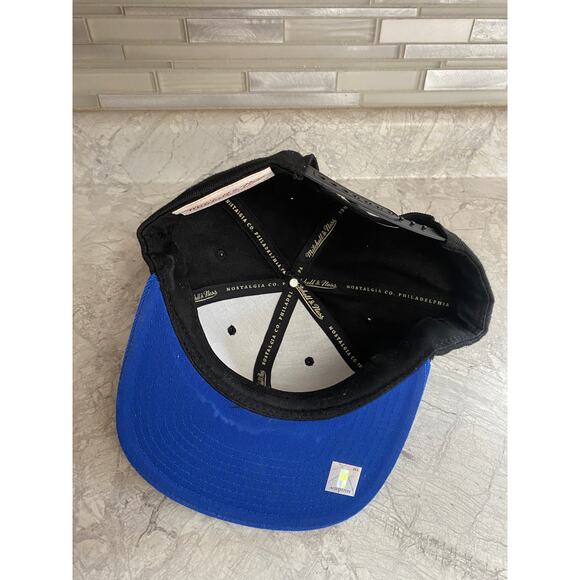 Philadelphia 76ers Ben Franklin Logo Mitchell & Ness Snapback Hat - Picture 6 of 8